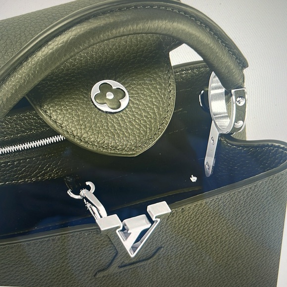 Louis Vuitton Capucines BB Tairillon Khaki Never worn - Picture 7 of 16